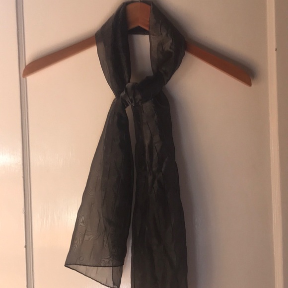 Silver scarf - Picture 2 of 4